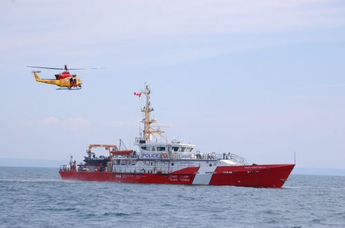 Canada Canadian Coast Guard Search /& Rescue SAR Team Canadian CCG Volunteer